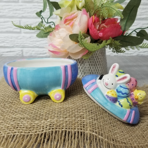 Hallmark Ceramic Easter Egg Car Trinket Box - Picture 2 of 10